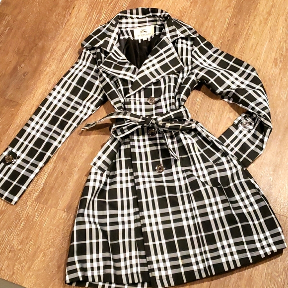 Burberry Jackets & Blazers - Burberry Trench Coat
